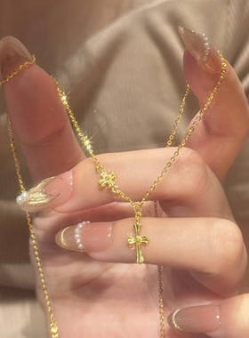 18k黄金色克罗十字架项链