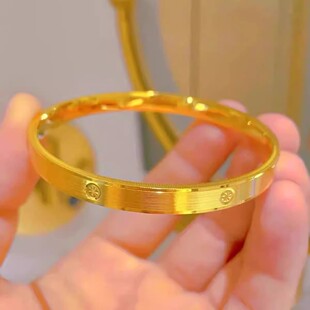 奥特莱斯捡漏金色满天星铜镀金钻纹闭口手饰素圈仿黄金手镯送女友