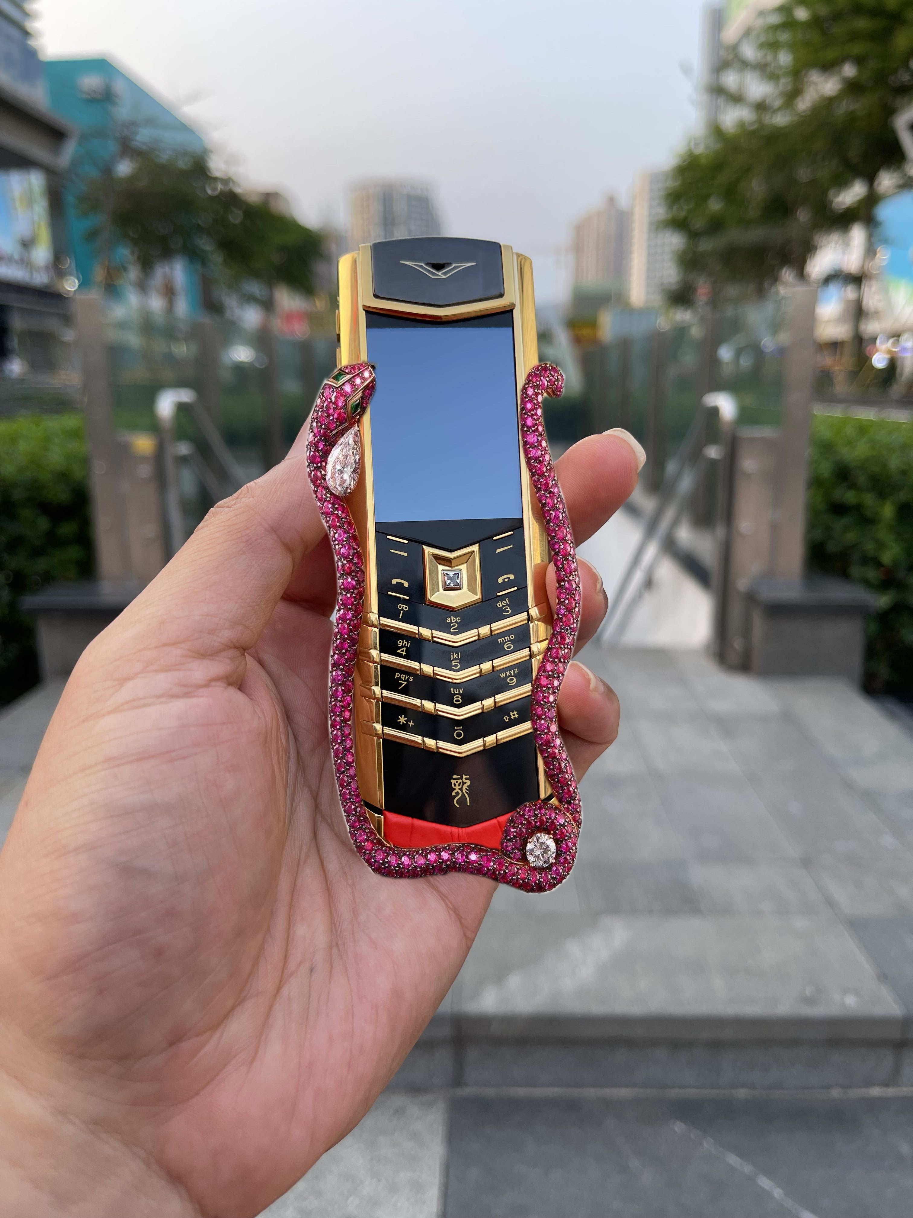 2022新款威图手机总裁签名限量版