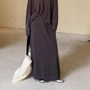 2025秋季 DIGM 极简风慵懒松弛感垂感卷边天丝亚麻半身裙女
