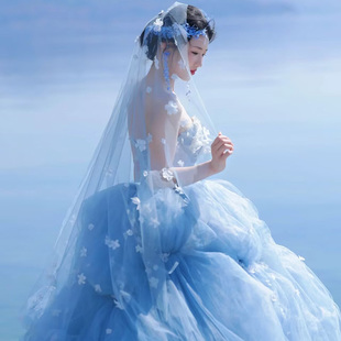 蓝色花神婚纱摄影新娘头纱2025花朵轻奢影楼结婚拍照道具甜美高端