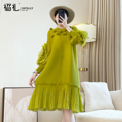 三宅褶皱绿色裙子春季妈妈连衣裙