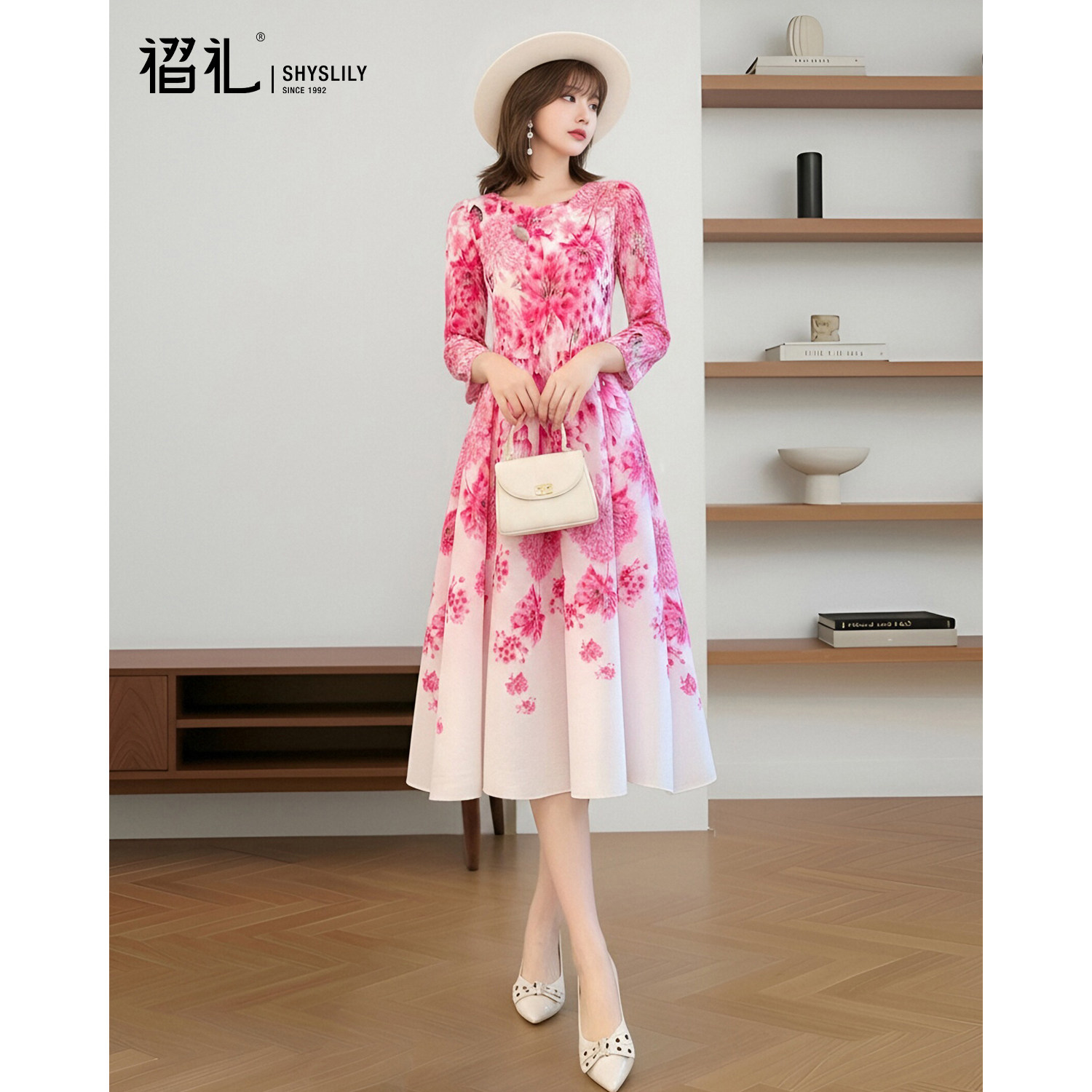 法式印花连衣裙女春装三宅弹簧裙子妈妈衣服海边度假风裙大码女装