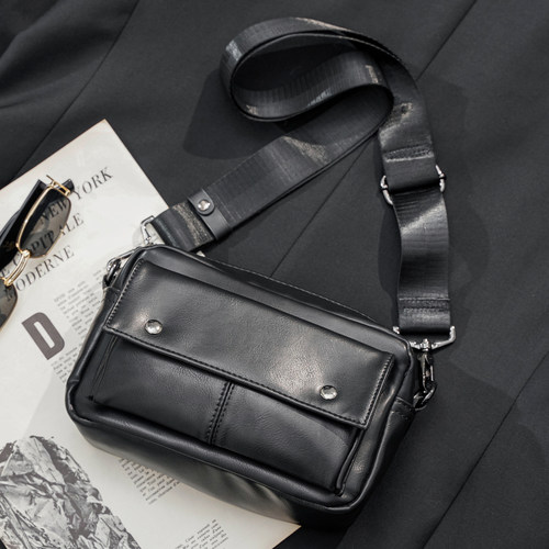 新款潮流潮牌男士休闲邮差小挎包