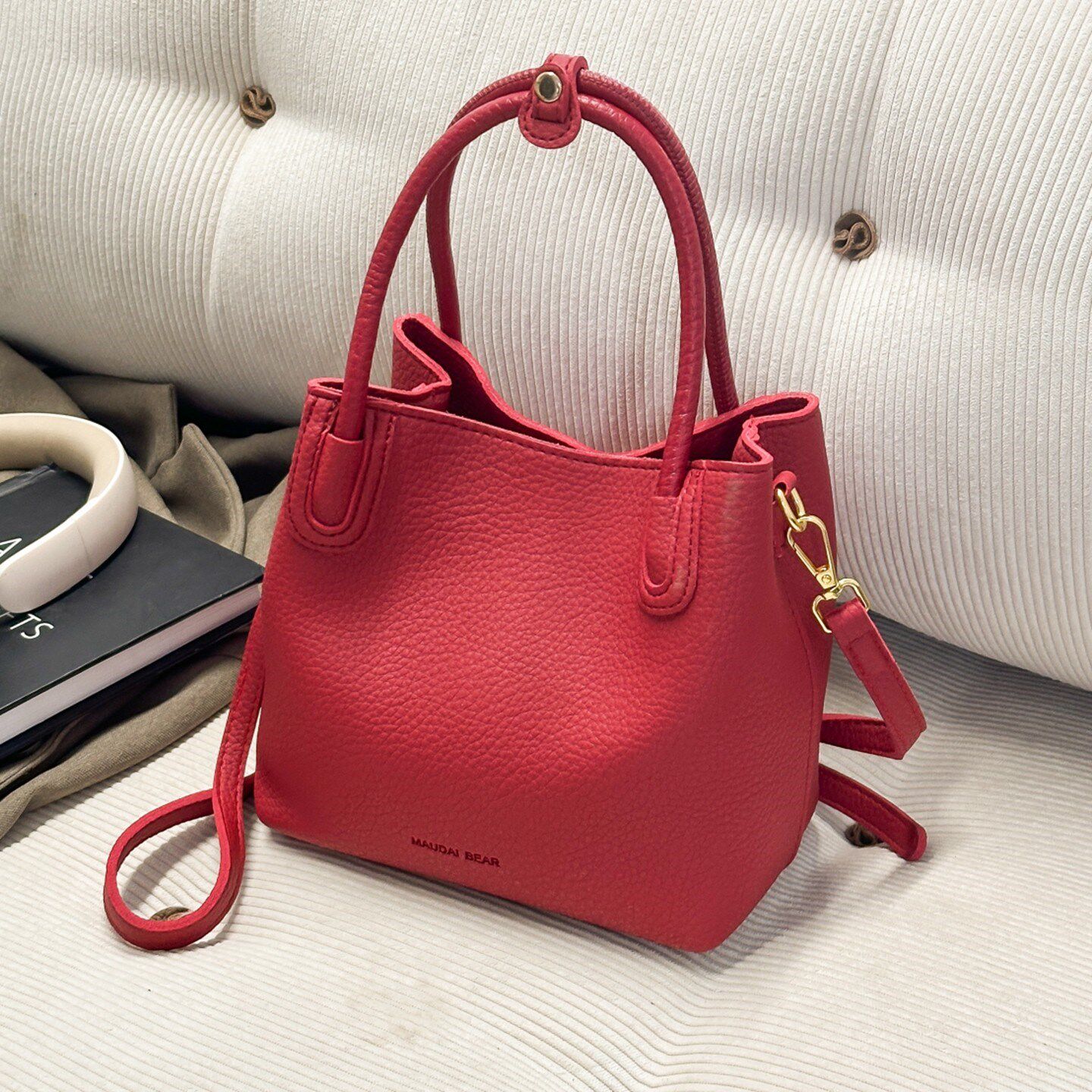 红色女士包包2026新款高级感百搭斜挎包婚礼结婚新娘包手提水桶包