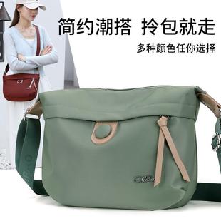 潮流斜挎包女2025新款 时尚 包包高级感牛津布单肩包轻便简约女士包