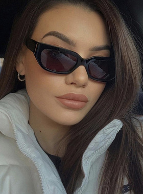 美式复古不规则方形小框米钉太阳眼镜女潮圆脸高颜值嘻哈朋克墨镜