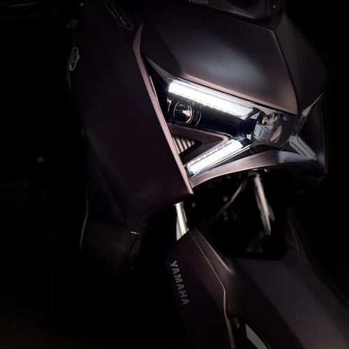 摩视雅马哈 xmax300高性能大灯总成无损对插安装无需更换发电圈