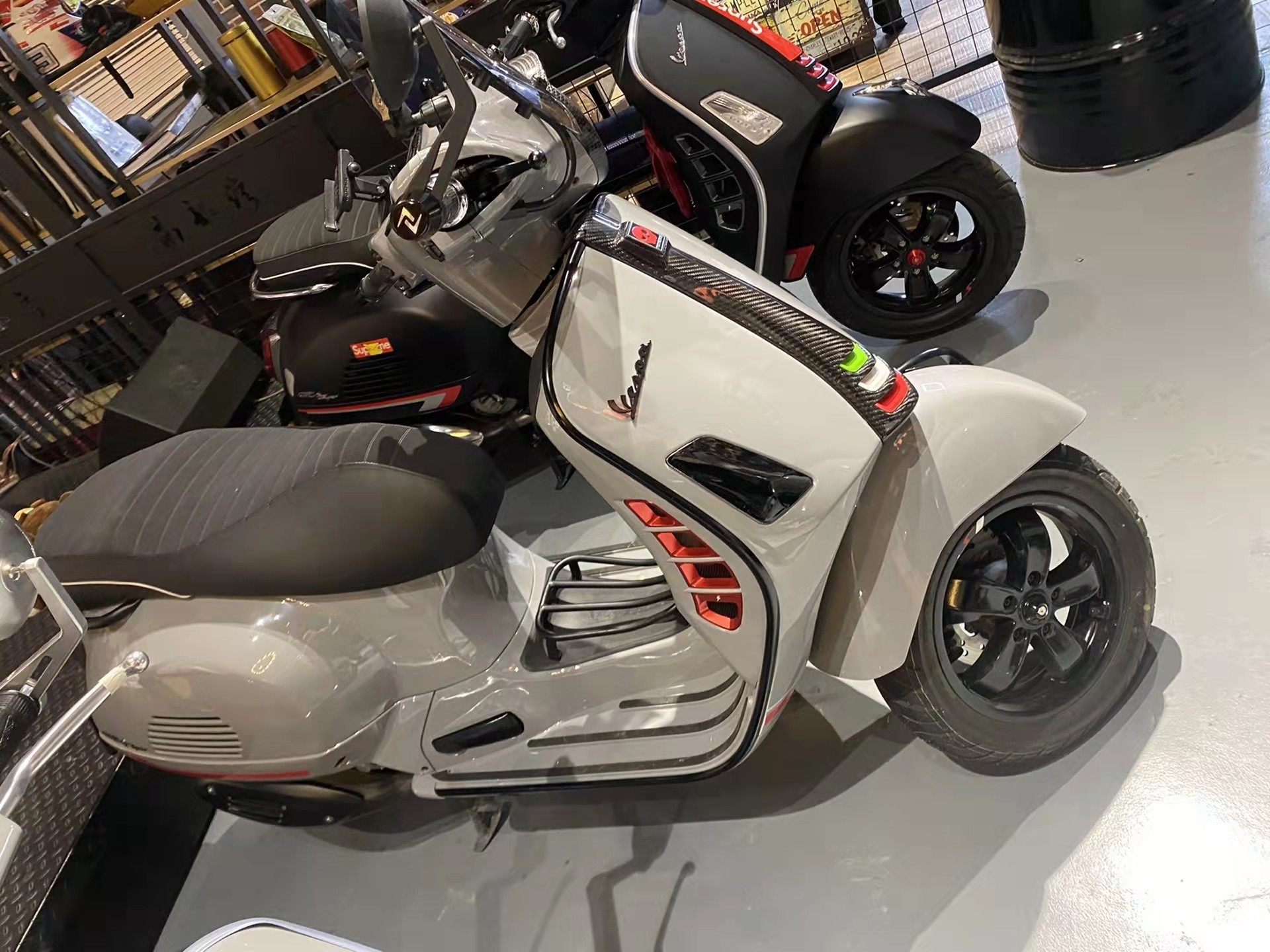 适用于vespa gts300全套黑化