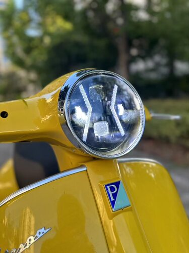 vespa gts300改装透镜大灯质量保证亮度很亮非常性价比大灯