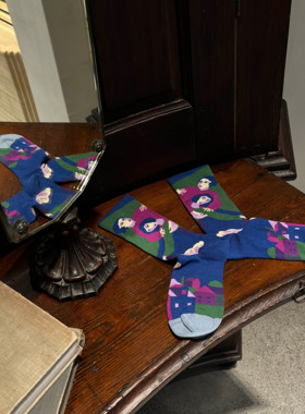 lovers in the sky蓝色相拥的恋人图案情侣文艺针织中筒袜