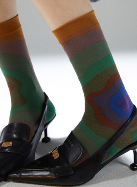 lovers in the sky暖色渐变蓝色的心图案情侣文艺针织中筒袜