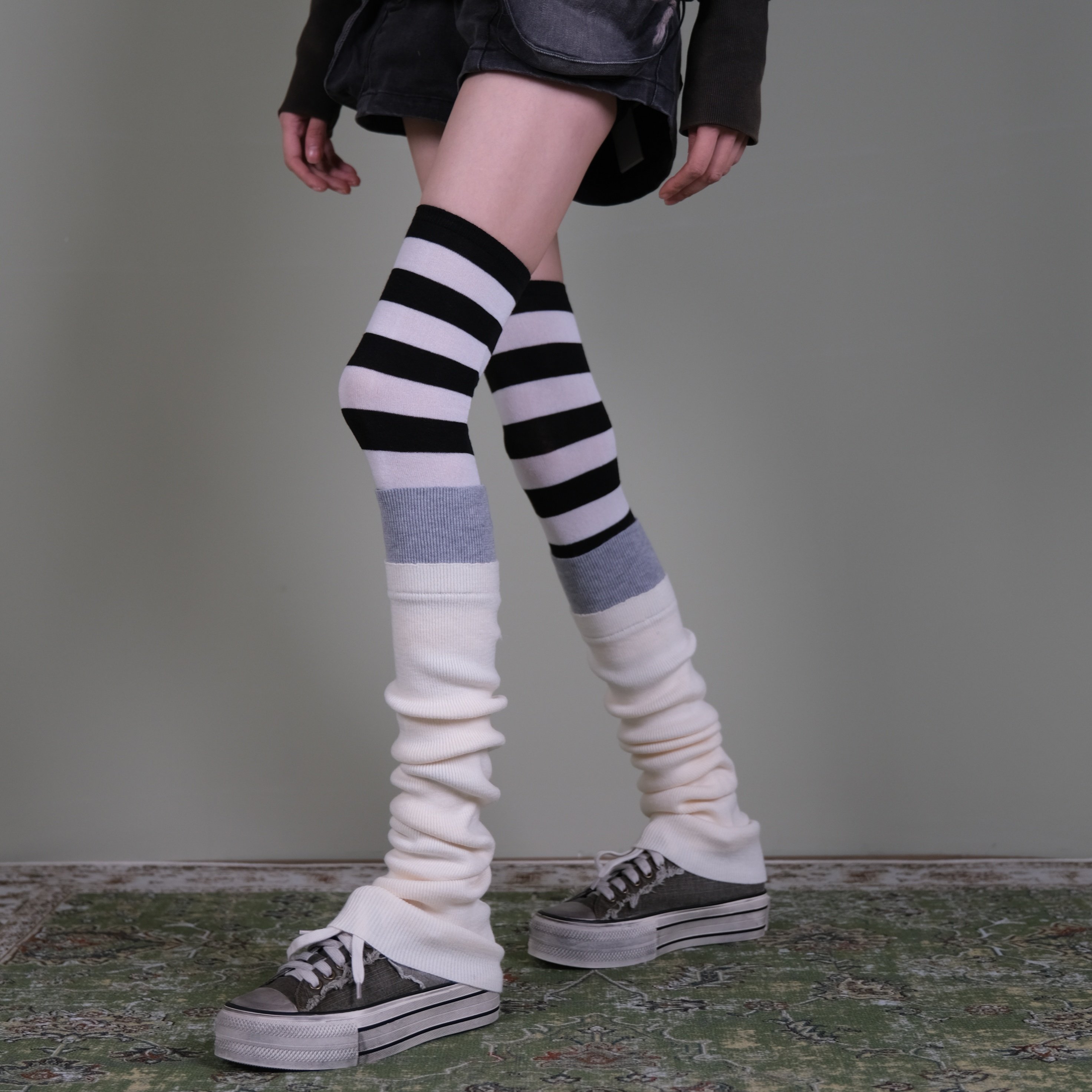 西岭【黑白条纹过膝袜女 街头叠穿潮酷风 搭米白灰堆堆袜袜套