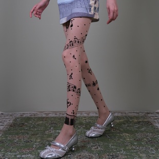 西岭【音乐符号图案丝袜女 文艺艺术风 搭配银色鞋子潮袜