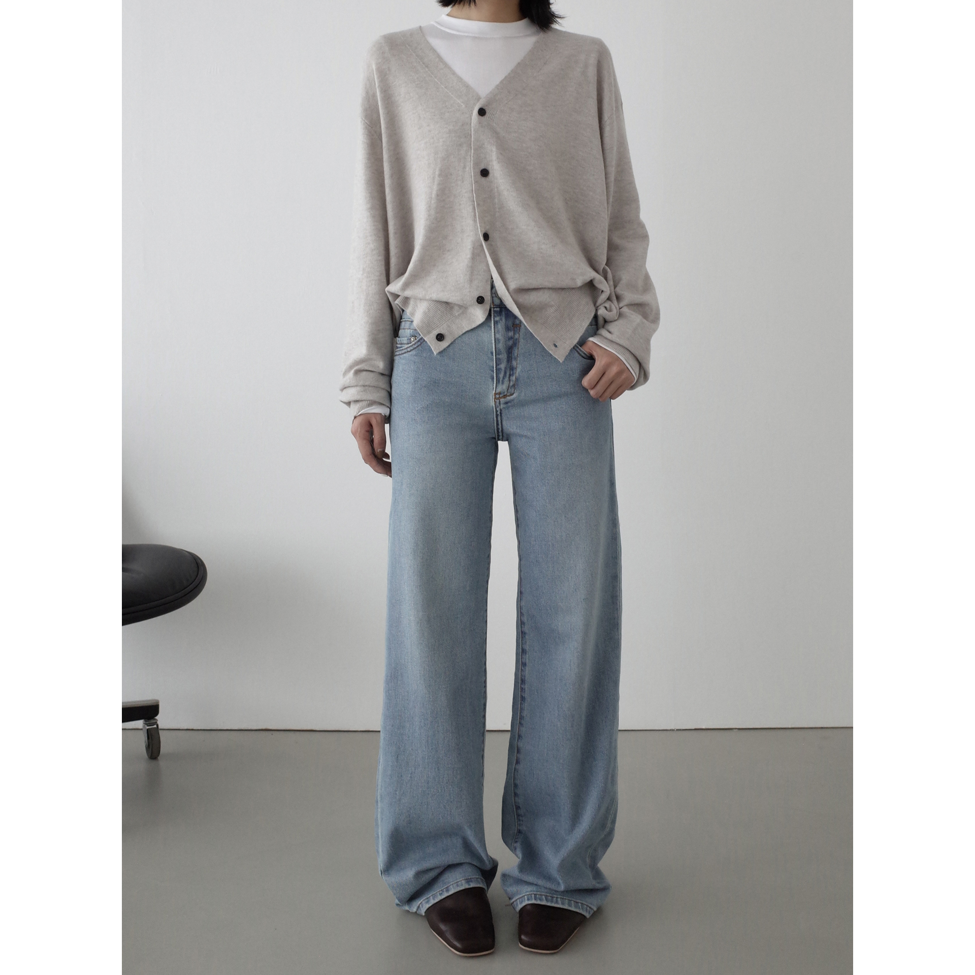 INKNOTS水洗直筒冰蓝牛仔裤