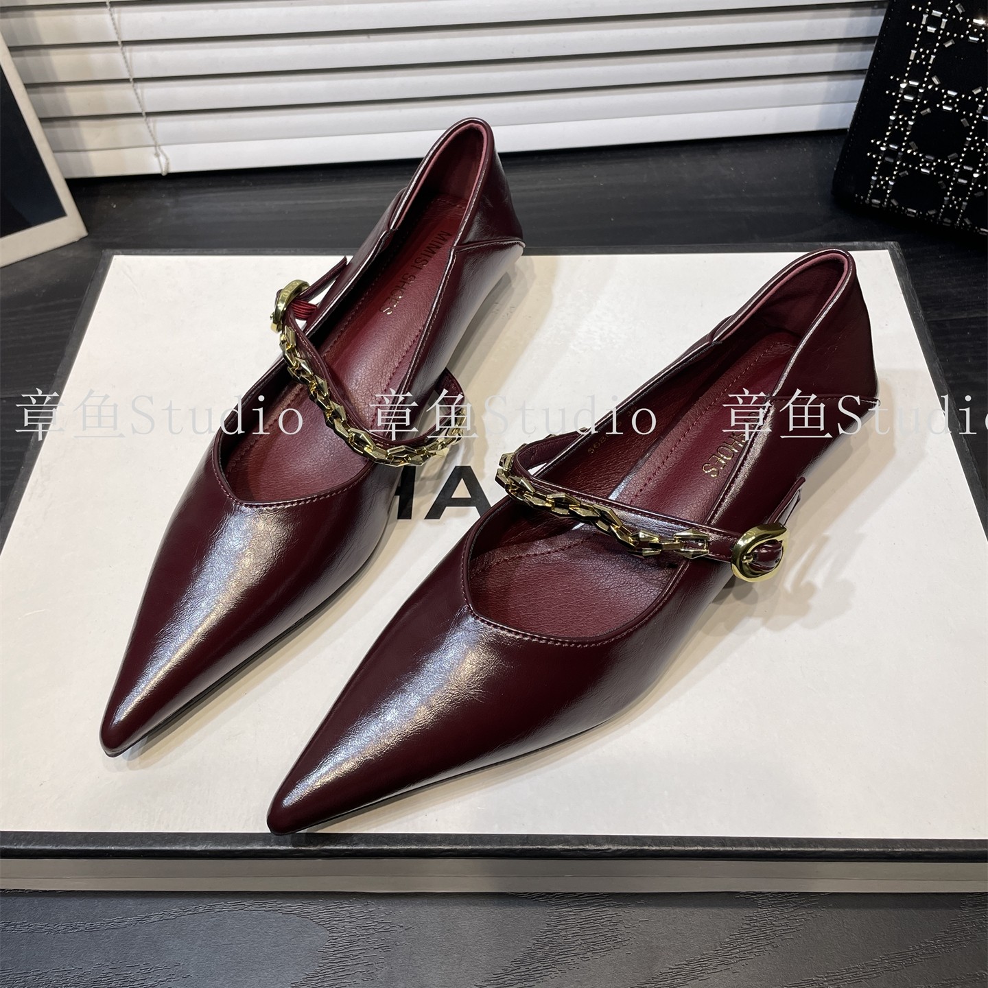 法式酒红色金属链条细跟尖头单鞋小猫跟瓢鞋不累脚气质玛丽珍女鞋,女鞋,浅口单鞋,淘宝优惠券,粉丝福利购,淘宝优惠卷