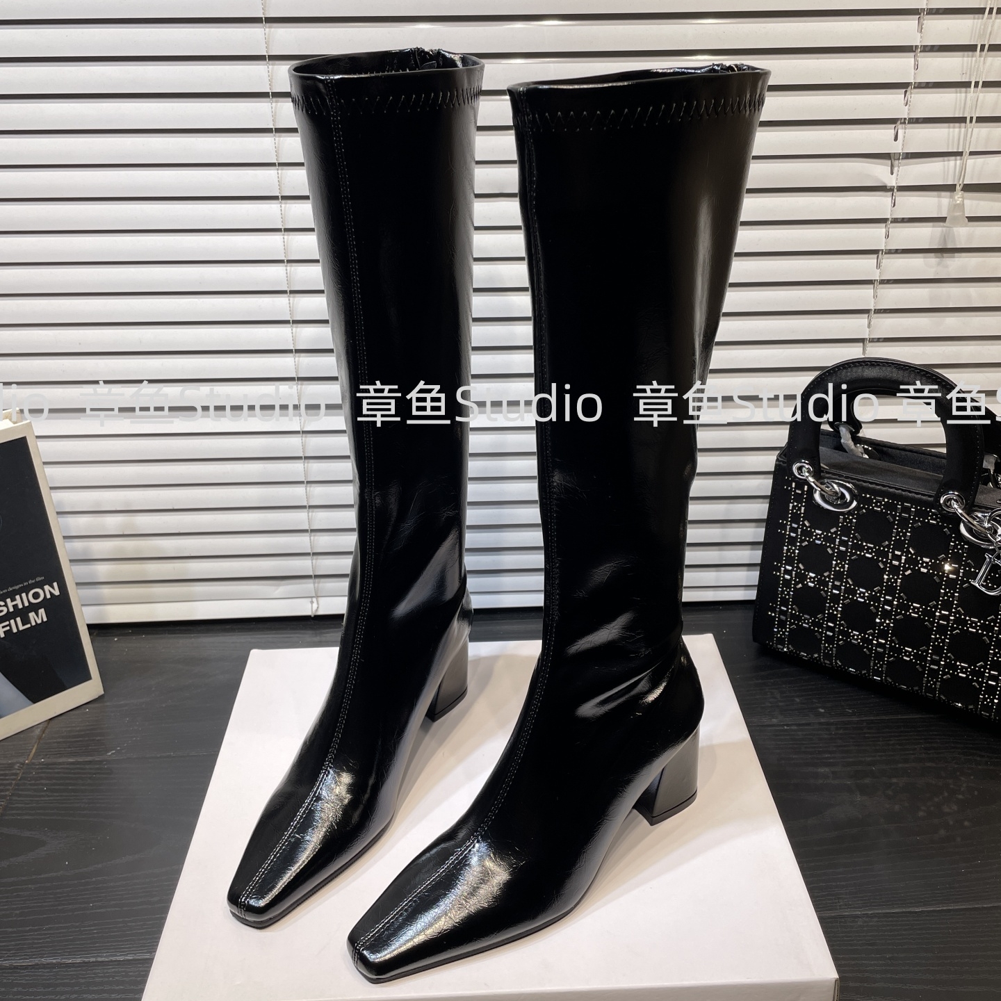 方头粗跟不过膝显瘦高筒长靴