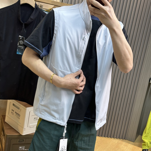 防泼水高端背心百搭翻领拉链马甲