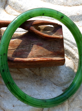 碧=梧4960天然新疆和田玉碧玉手镯子菠菜绿满绿鉴定证书复检62