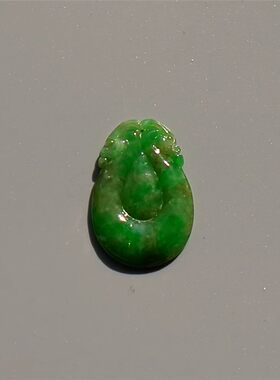 天然A货缅甸老坑翡翠吊坠挂件