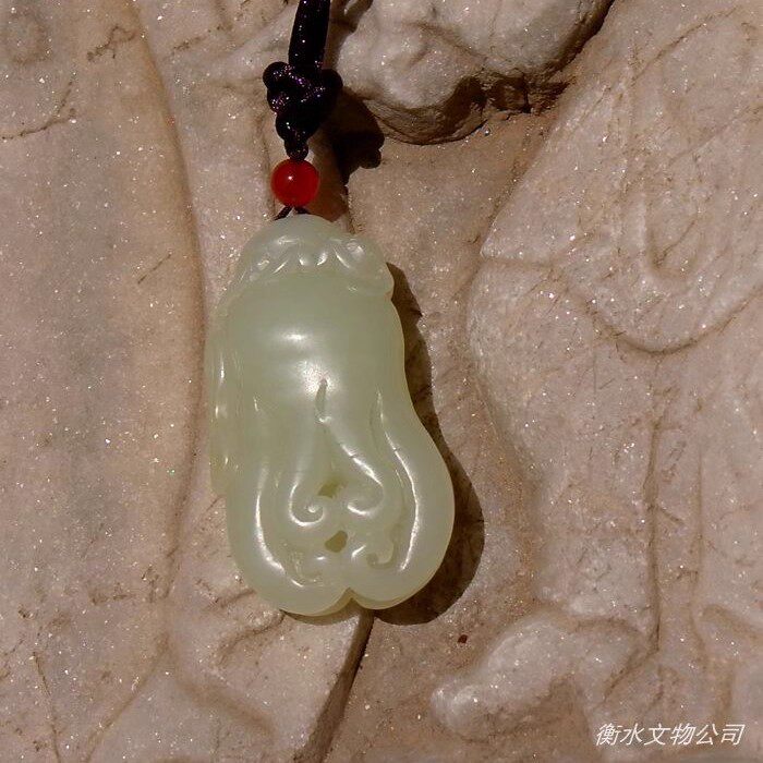 中=月7518天然新疆和田玉白玉籽料佛手吊坠挂件手工雕刻证书复检