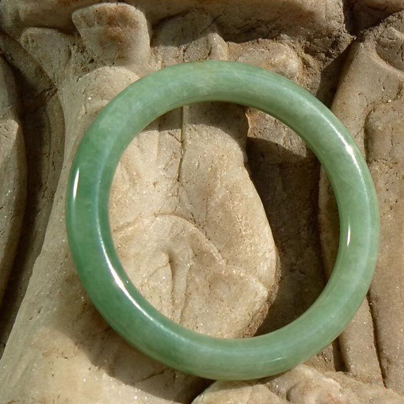 看=镜9453清代天然A货缅甸老坑翡翠圆条玉手镯子冰糯种证书复检56