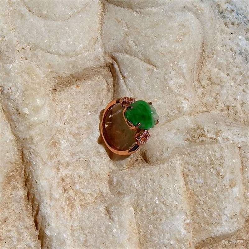 桃=蹊5761库存天然A货缅甸老坑种正阳绿翡翠寿桃后扣戒指包银17