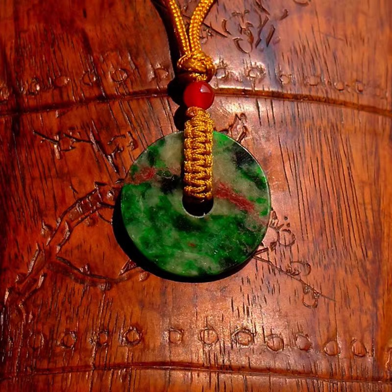 天然A货缅甸老坑翡翠吊坠挂件