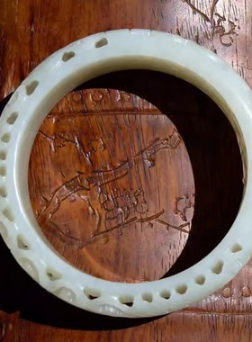 天然新疆和田玉籽料玉手镯子