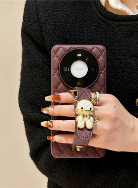 可爱卡通龙年小香风手腕带适用华为mate70pro+手机壳皮质菱格全包Mate60/50e全包镜头保护40防摔奢华女高级感