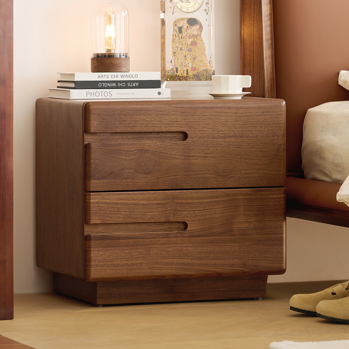 欣雅图北美黑胡桃木床头柜