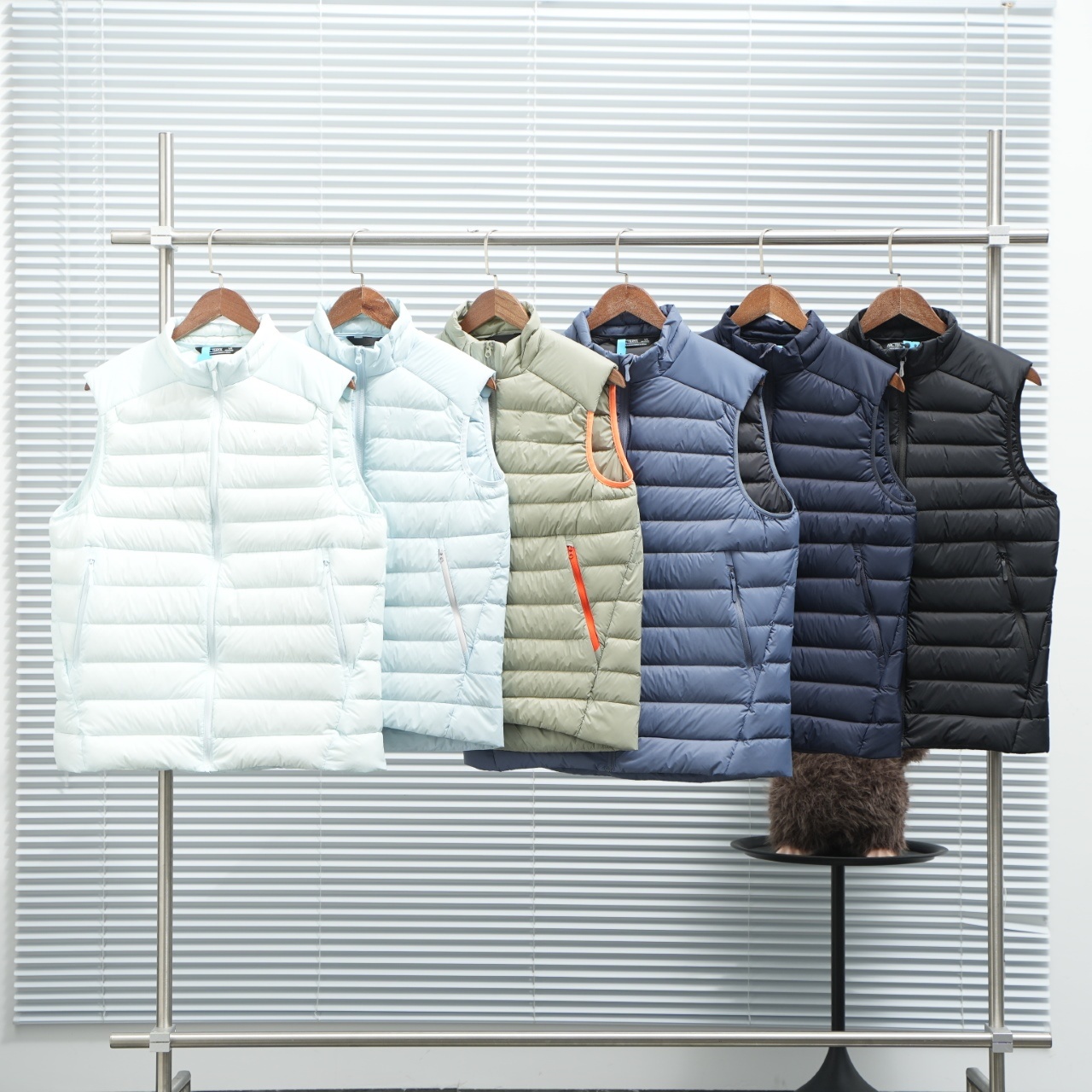 莆田高版鸟家羽绒马甲排骨立领马甲双拉链马甲男女百搭背心外套女