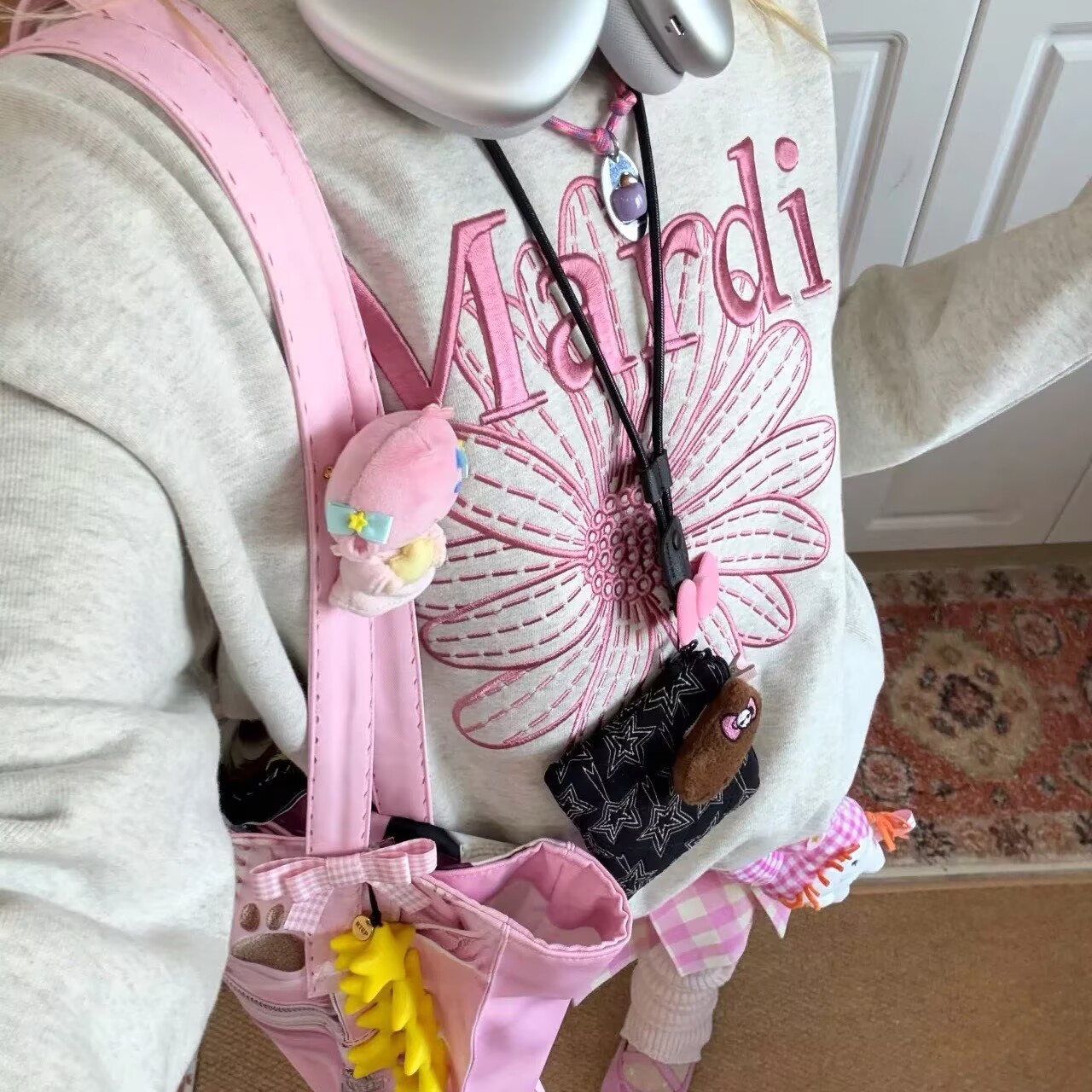 Mardi卫衣小雏菊经典腊肠狗上衣圆领刺绣印花上衣韩系秋冬新款女