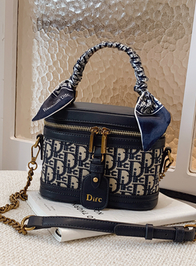 今年流行小众盒子小包包女式2025新款时尚手提小包百搭单肩斜挎包