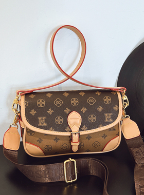 高级感轻奢小众老花复古法棍包2025新款时尚宽带包百搭单肩斜挎包