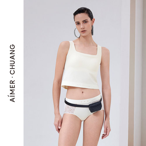 爱慕·CHUANG明动7女士方领无钢圈宽松宽肩带打底背心CA721891