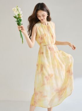 嘉珈家JJJ26夏季新款晕染轻薄天丝淡雅黄色氛围感大摆无袖背心