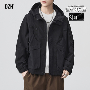 男士黑色休闲外套夹克男款2025新款冬季加绒加厚防风连帽领冲锋衣