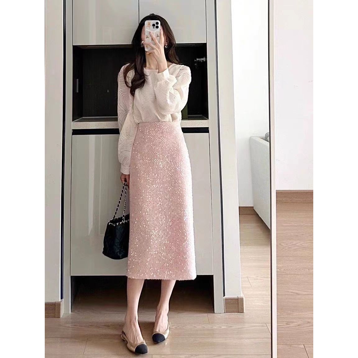 开秋穿搭一整套2025超火高级感时髦小姨风女人味亮片包臀裙子套装