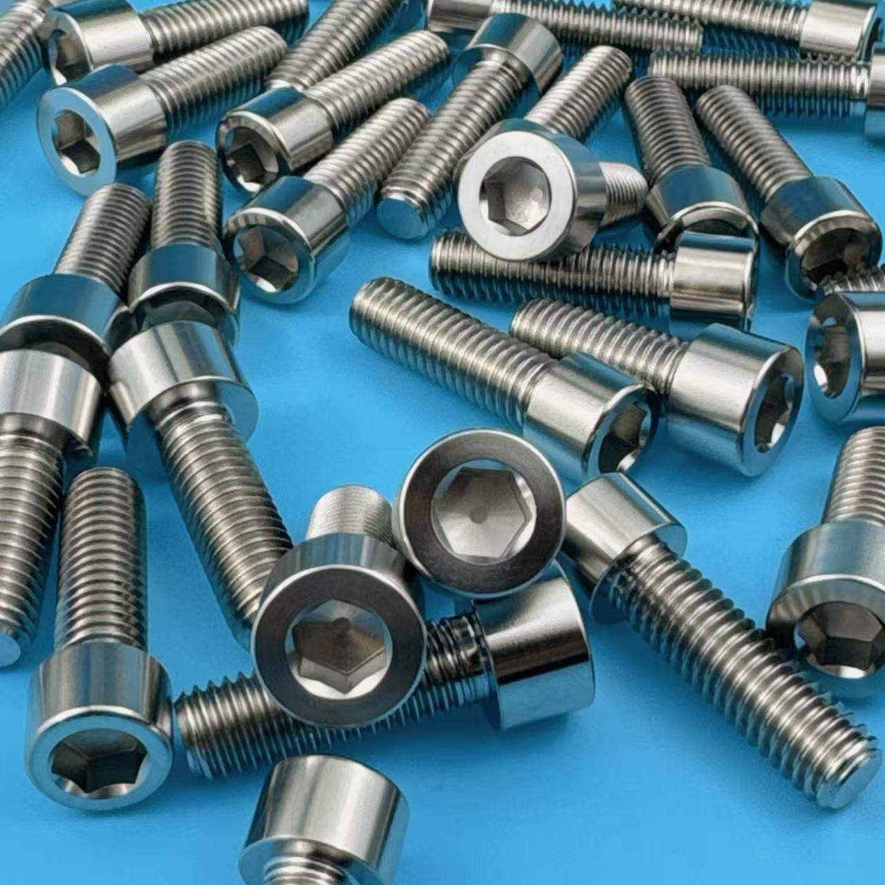 钛合金防脱圈压盘螺丝M10X25