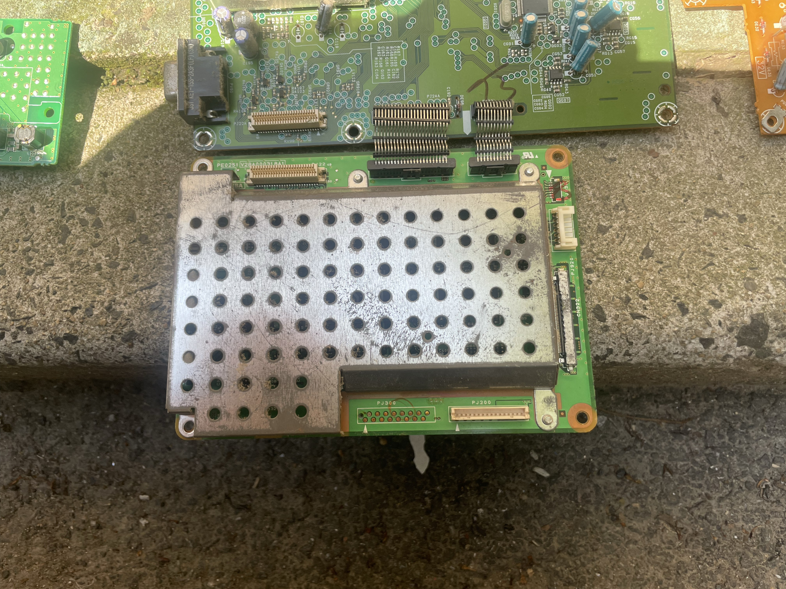 PE0251 V28A000318A1 东芝 46C3000C 主板 LTA460HT-L02