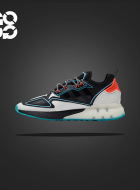阿迪达斯三叶草联名Boost跑步鞋