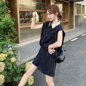 高级通勤穿搭藏蓝色无袖衬衫套装女夏2025超火好看短裤减龄两件套图片