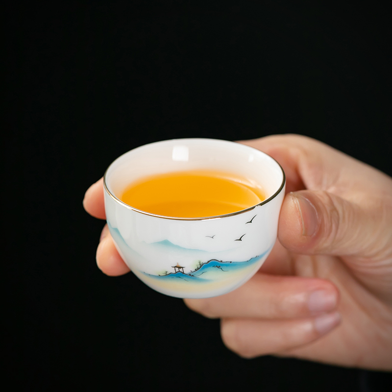羊脂玉瓷山水茶杯描金仿手绘品茗杯陶瓷家用主人杯茶具单杯小茶盏
