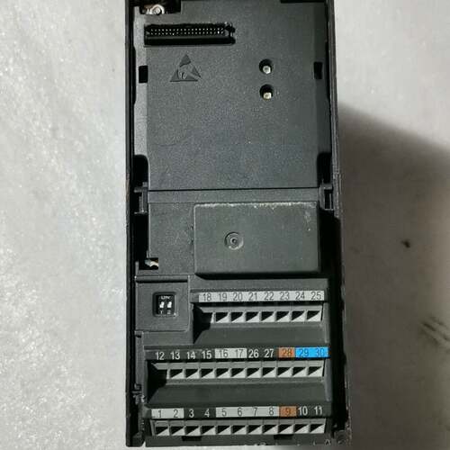 议价6SE6440-2AB12-5AA1变频器实物拍摄测试正维修