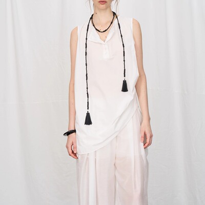 PIECE MIND极简不规则剪裁腰间系带无袖衬衫