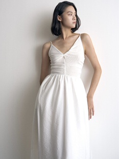 【赵露思同款】PIECE MIND简约网纱垂褶吊带连衣裙