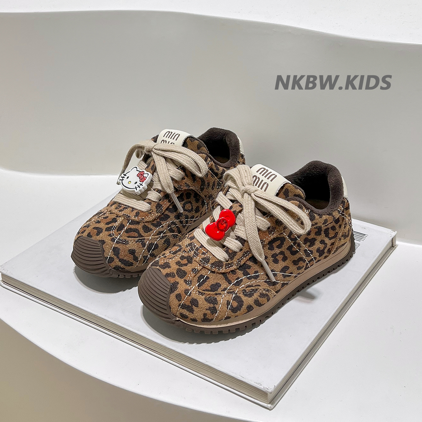 豹纹儿童板鞋2025秋冬新款女童加绒二棉鞋男童运动鞋真皮阿甘鞋