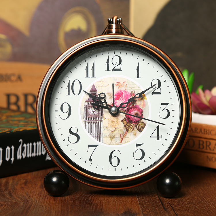 Every day special ] retro small student desk clock fashion creative bedside alarm clock silent metal Roman