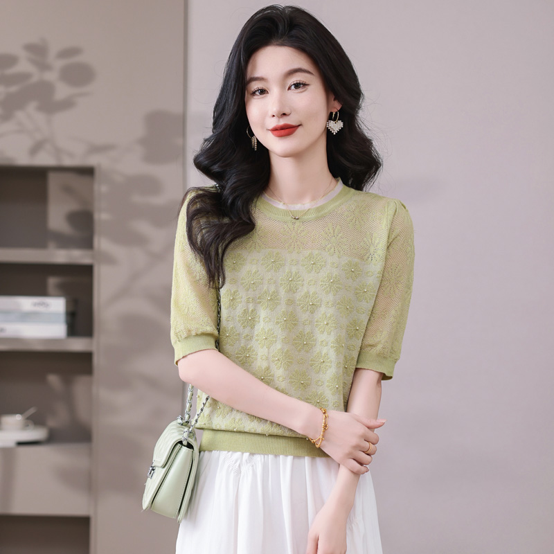 天丝针织短袖t恤女夏季2025新款蕾丝拼接圆领镂空钩花中袖体恤薄